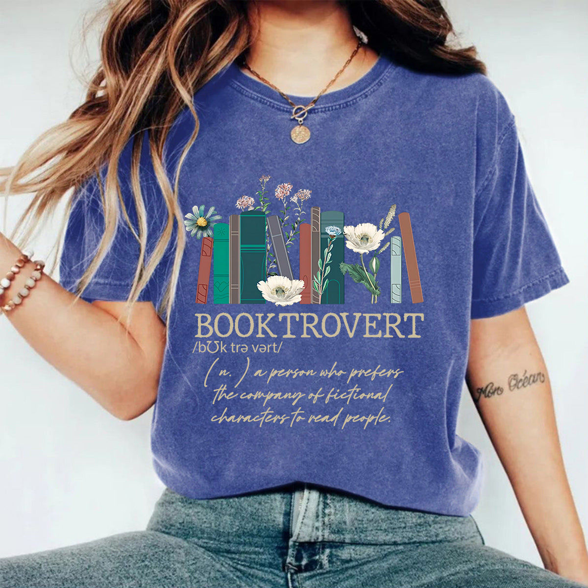 Washed and used T-shirt with printed T-shirt