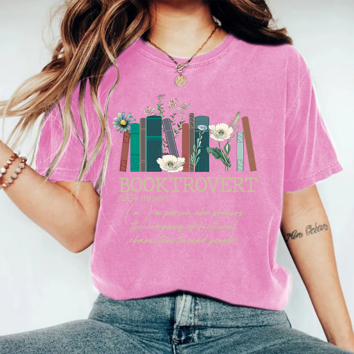 Washed and used T-shirt with printed T-shirt