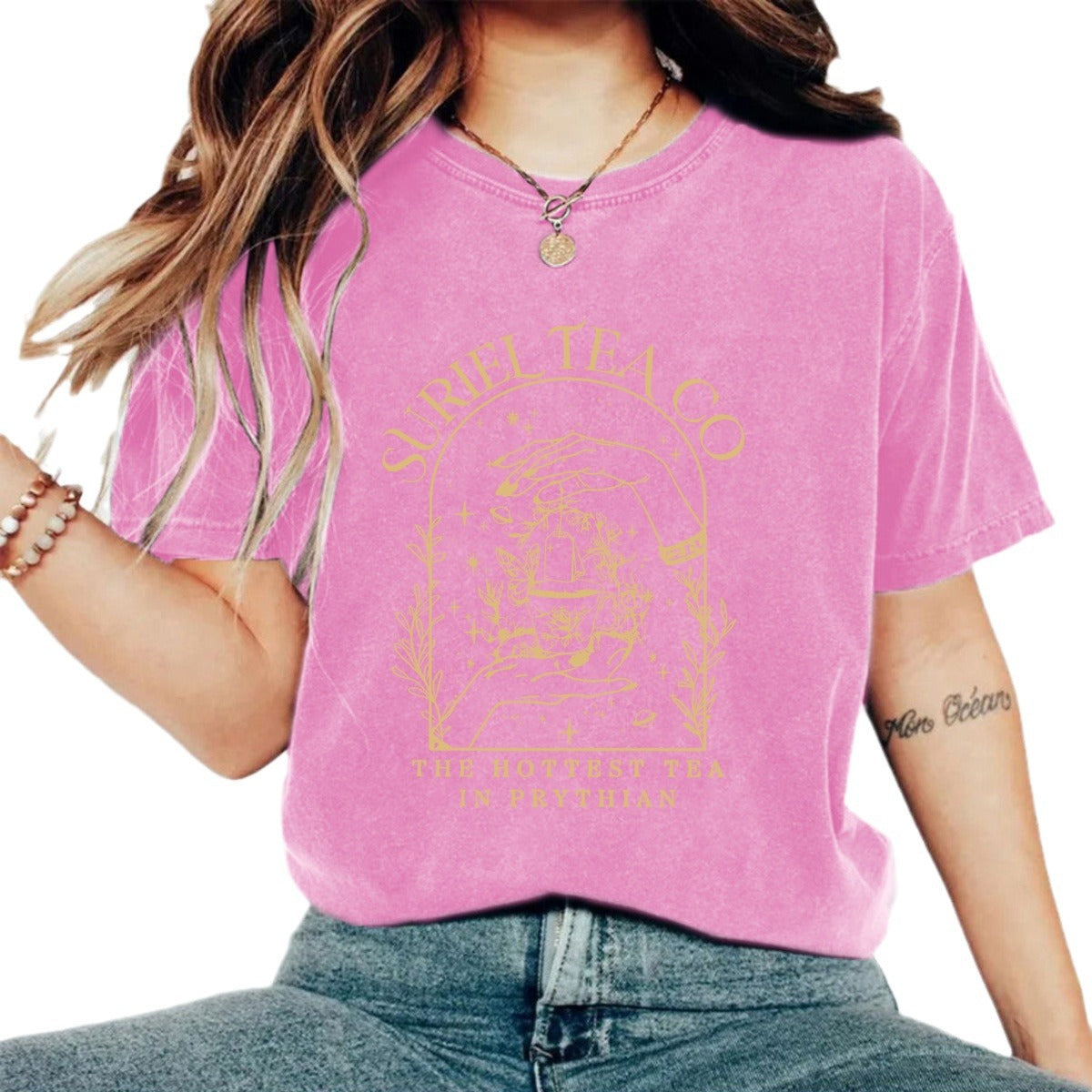 Washed and used T-shirt with printed T-shirt