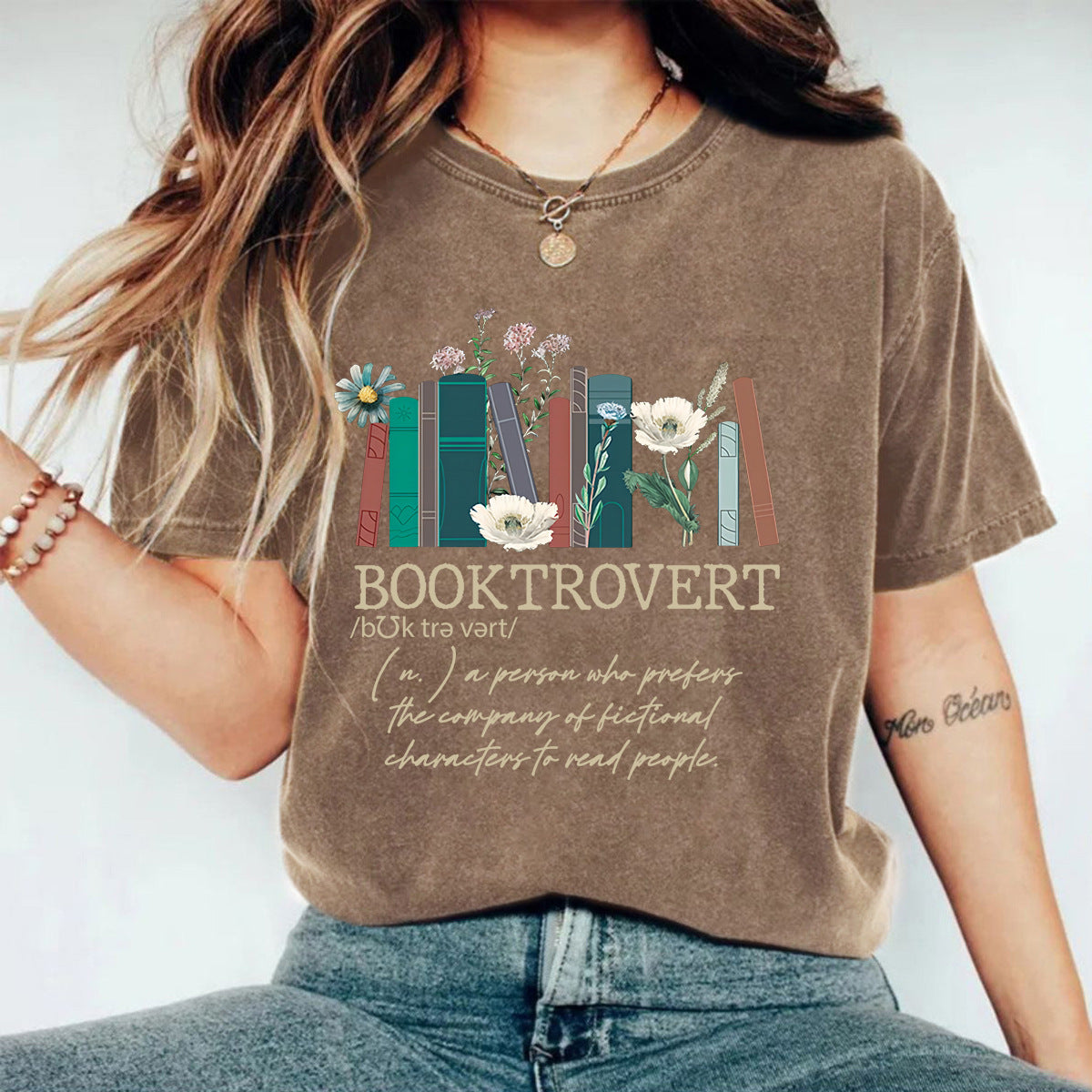 Washed and used T-shirt with printed T-shirt