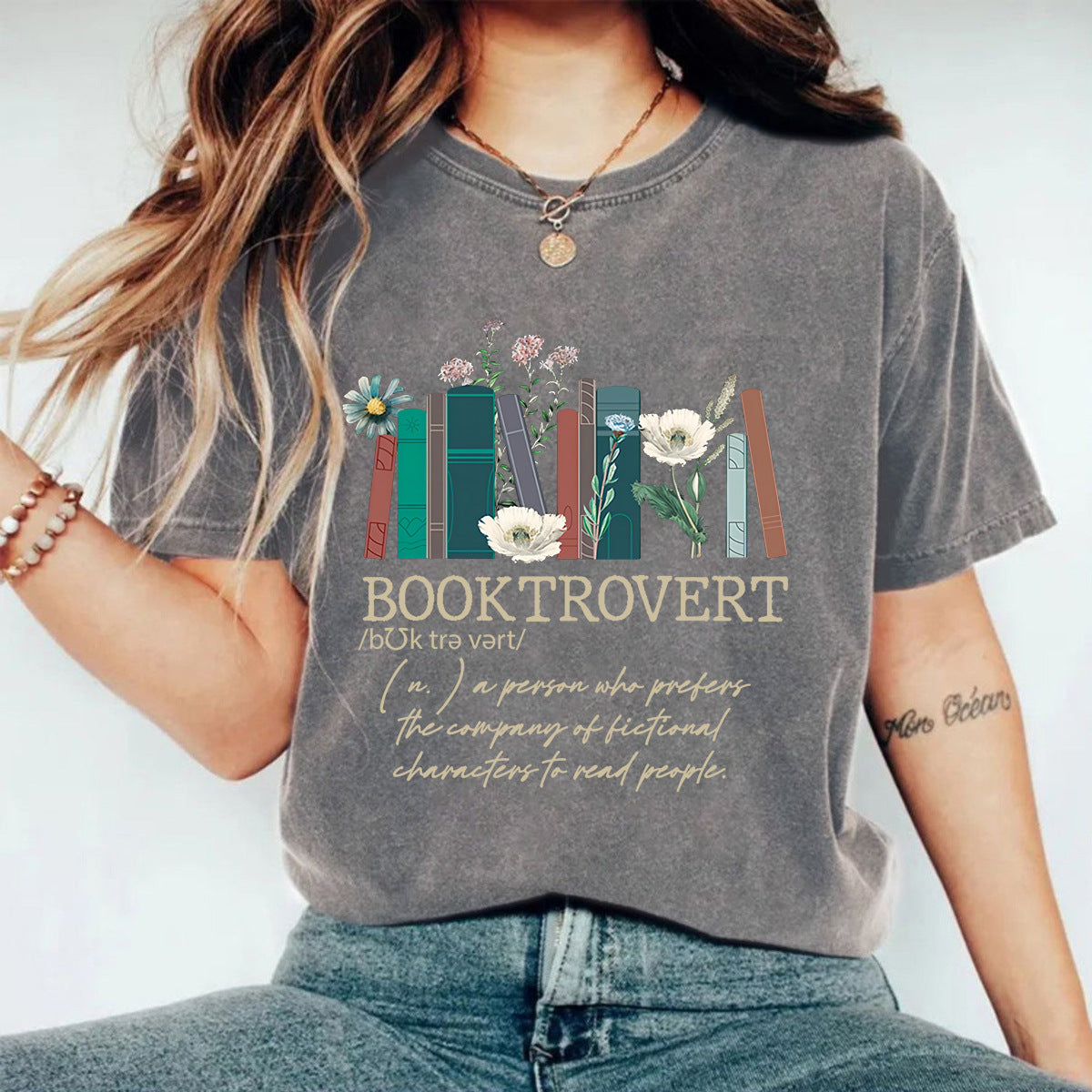 Washed and used T-shirt with printed T-shirt