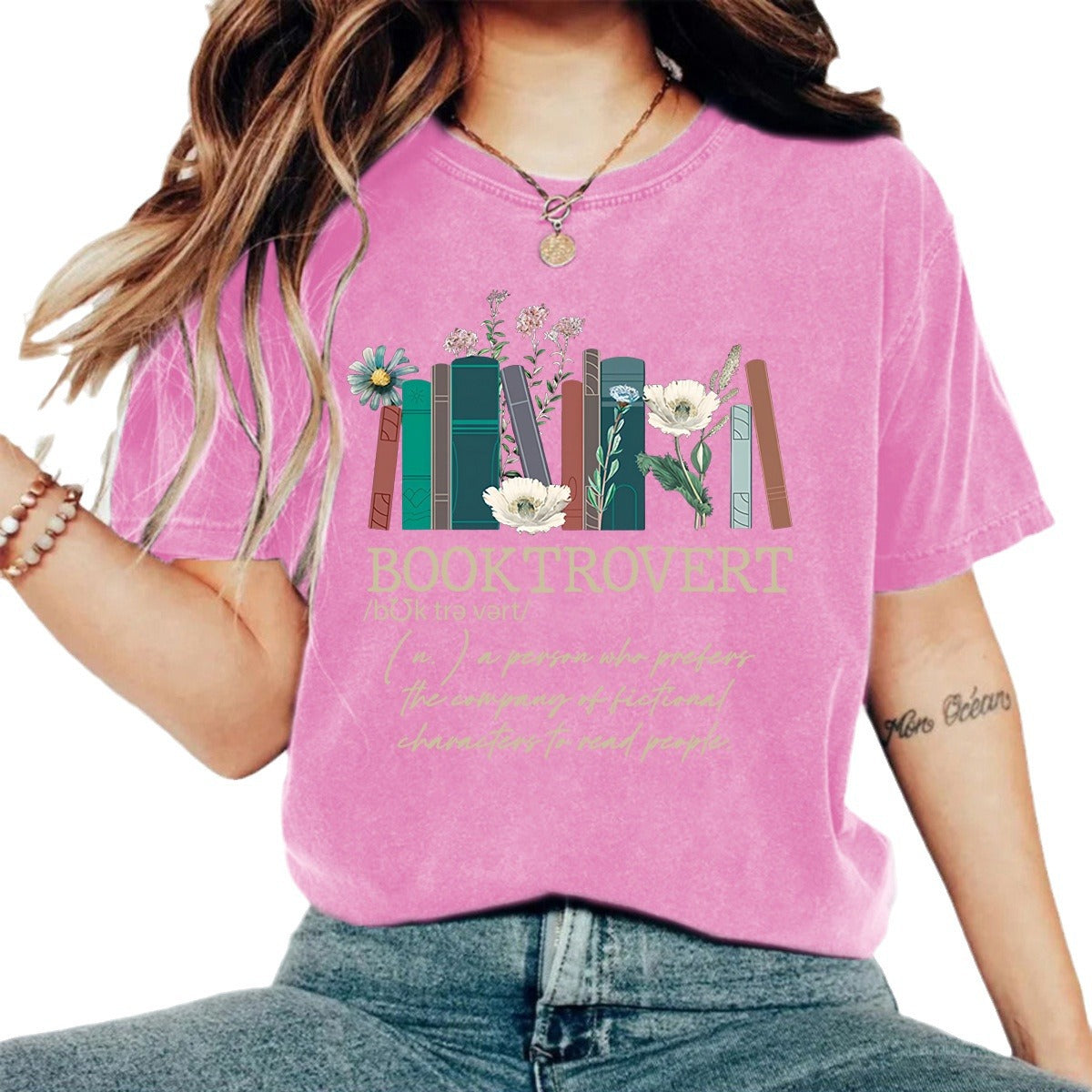 Washed and used T-shirt with printed T-shirt